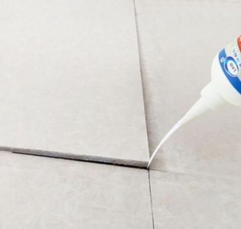 华阴瓷砖空鼓维修公司分享卫生间瓷砖脱落的原因可能有以下几点